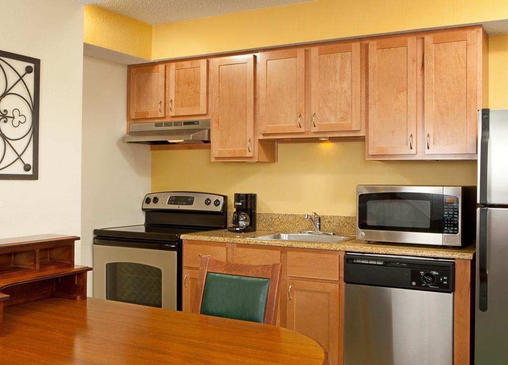Residence Inn Kansas City Downtown/Union Hill Room photo