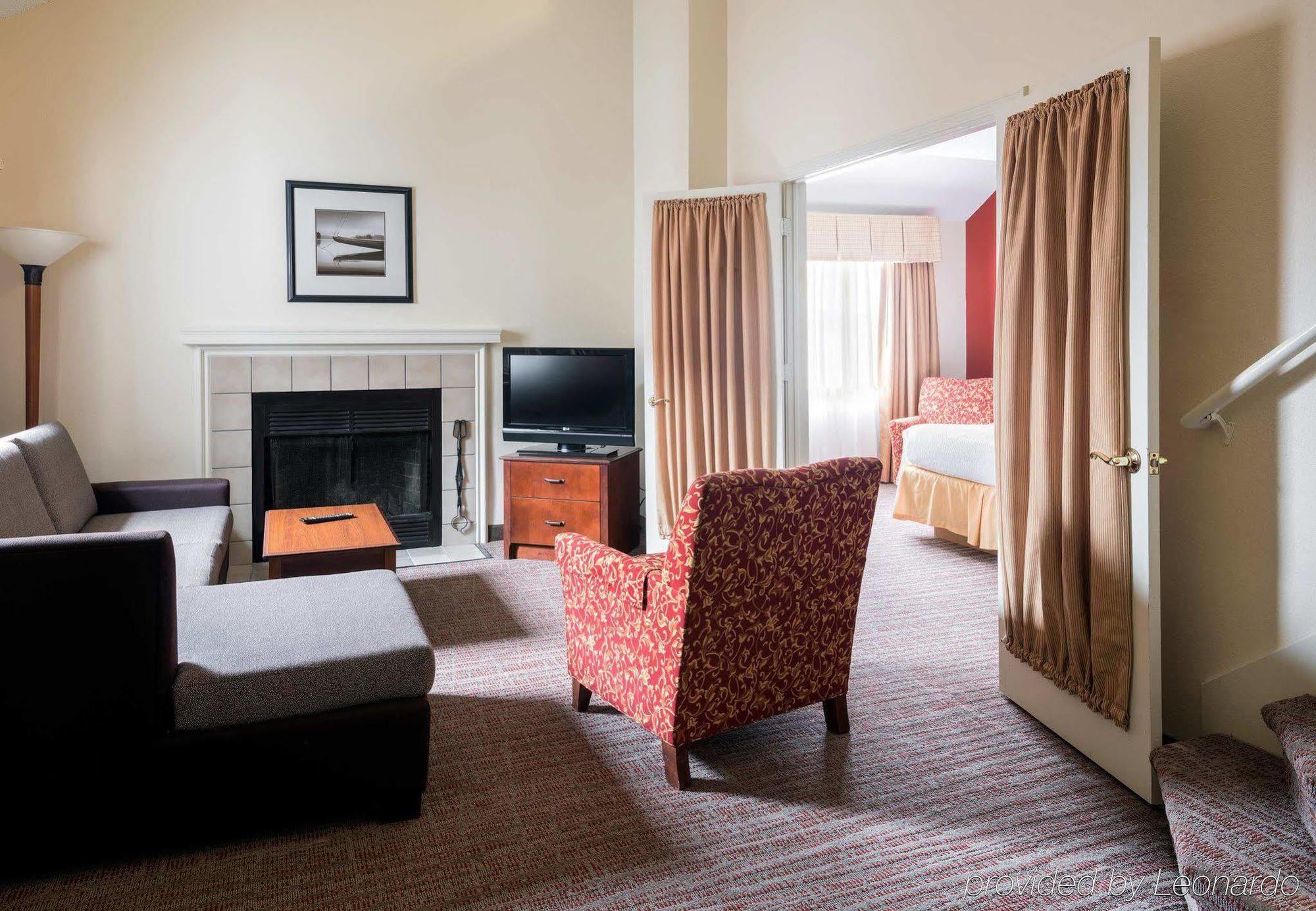 Residence Inn Kansas City Downtown/Union Hill Exterior photo